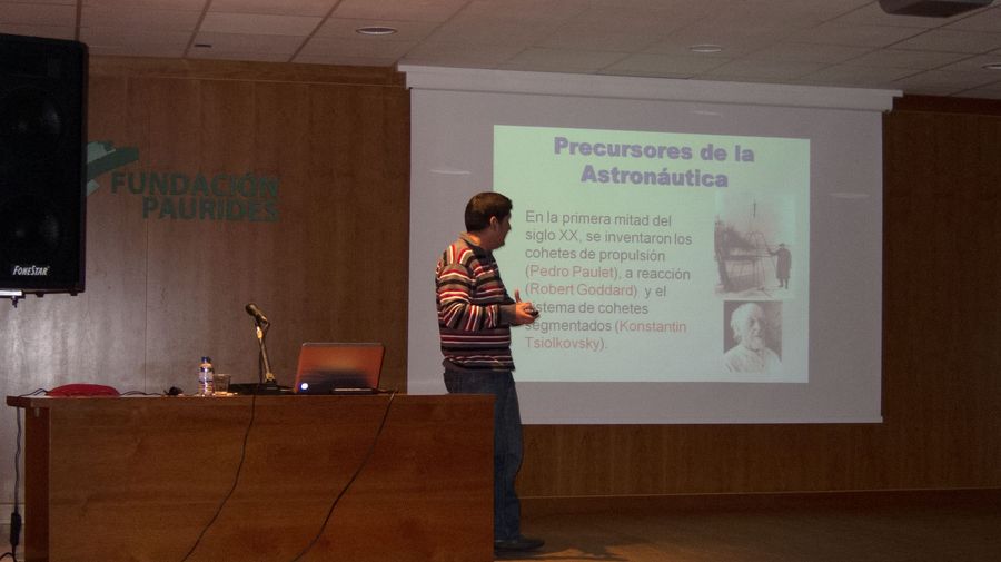 Fotografía de la actividad: Charla. La exploración espacial (7)