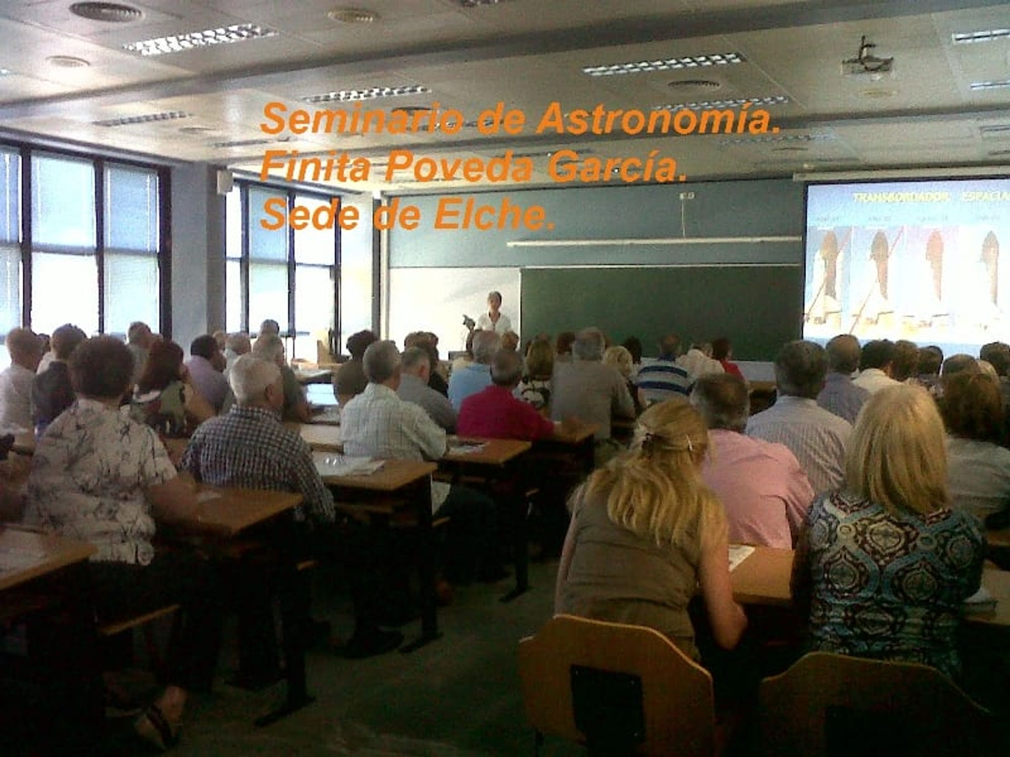 Fotografía de la actividad: Seminario de Astronomía.