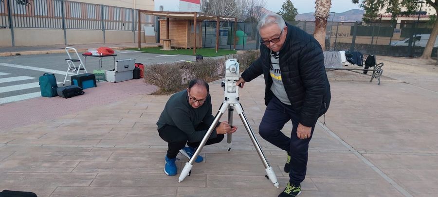 Fotografía de la actividad: Éxito en la colaboración con el colegio Público de Primaria Escriptor Canyís de Monóvar (1)