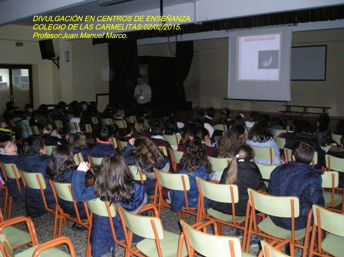 Fotografía de la actividad: Divulgación en Centros de Enseñanza. Colegio de las Carmelitas