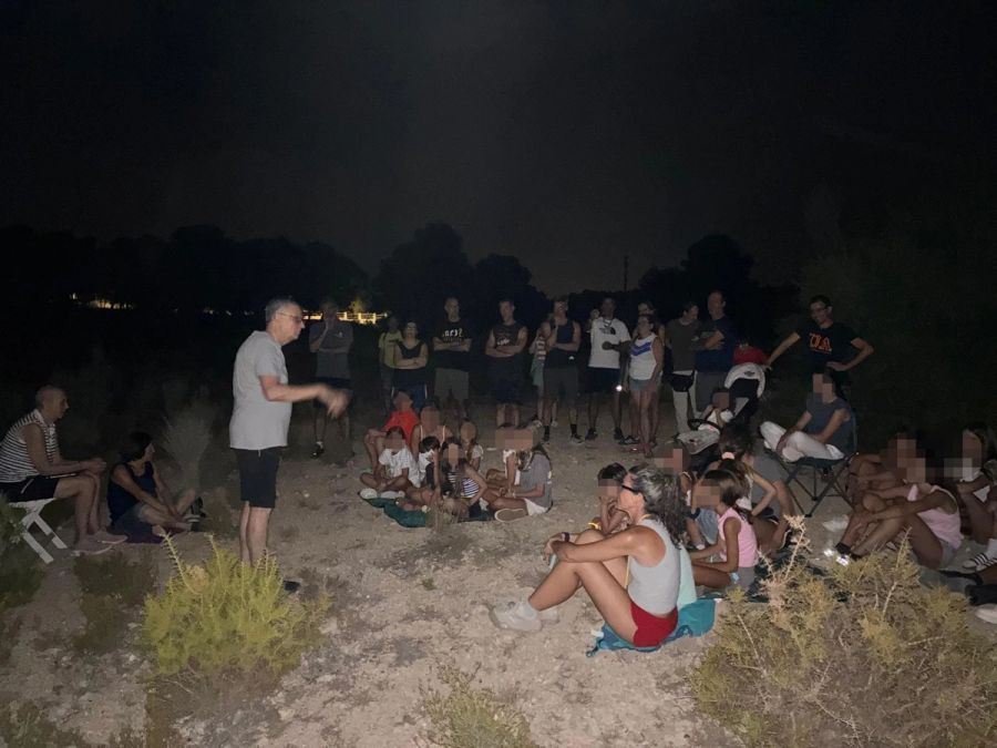 Paseo bajo las estrellas en la urbanización Maigmó de Tibi 2026