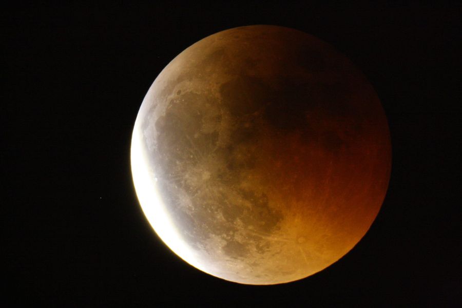 Fotografía de la actividad: Observación del Eclipse total de Luna del 15 de Junio de 2011 (23)