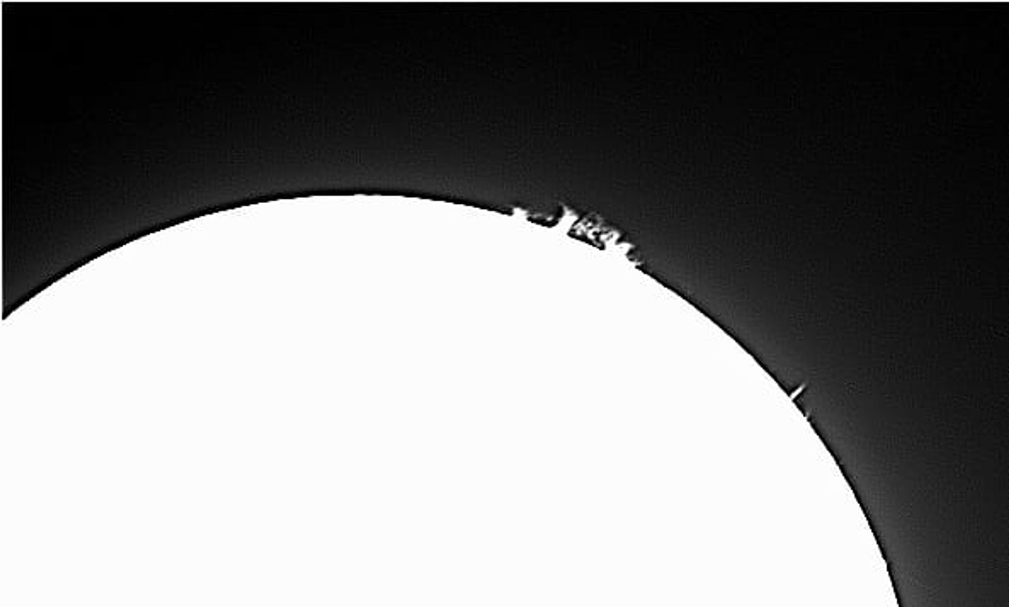 Fotografía de la actividad: Observación Solar desde la terraza de la Fundación Paurides
