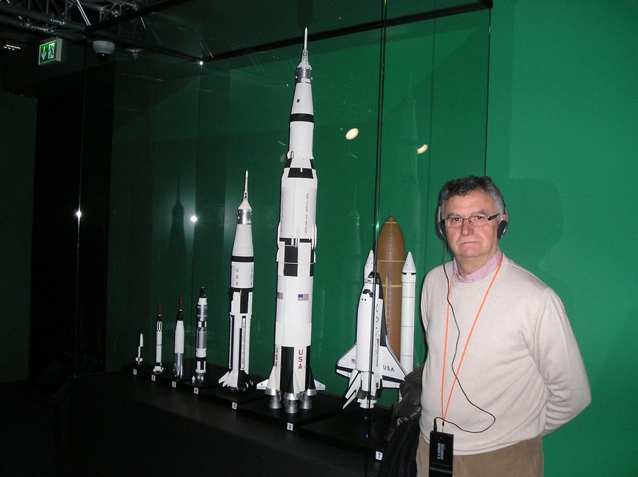 Fotografía de la actividad: Exposición de la NASA (1)