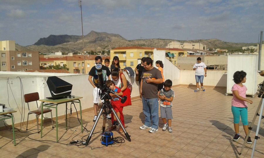 Fotografía de la actividad: Observación Solar desde la terraza de la Fundación Paurides (1)