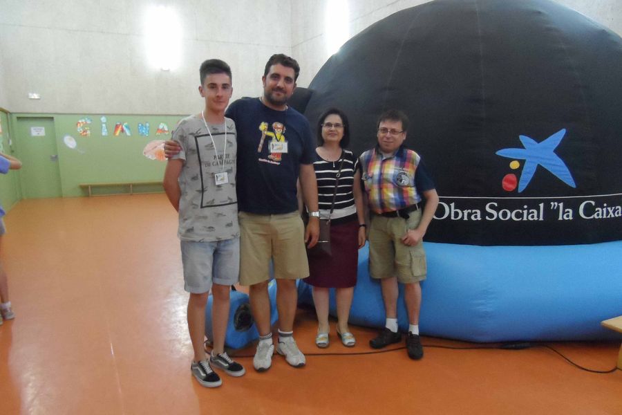Fotografía de la actividad: Un paseo por las Estrellas de la mano de la Asociación de Amigos de la Astronomía de Elda, el Colegio Padre Manjón y la Obra Social "La Caixa" (2)
