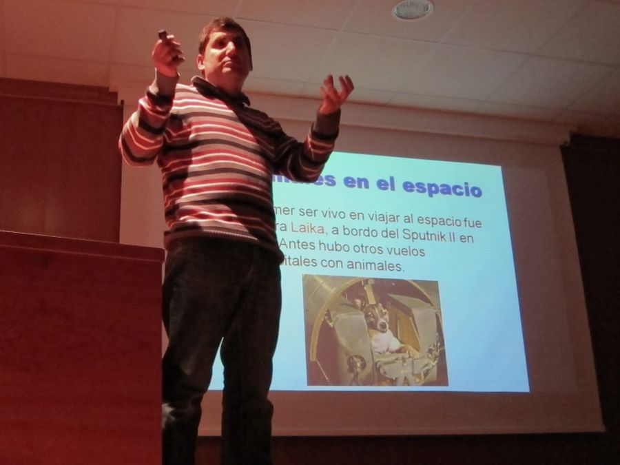 Fotografía de la actividad: Charla. La exploración espacial (8)