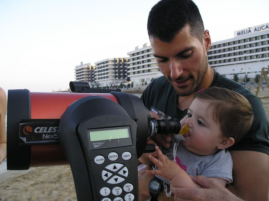 Fotografía de la actividad: Observación del Eclipse total de Luna del 15 de Junio de 2011 (1)