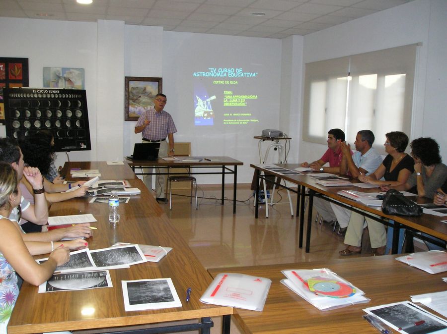 Fotografía de la actividad: IV Curso de Astronomía Educativa (3)