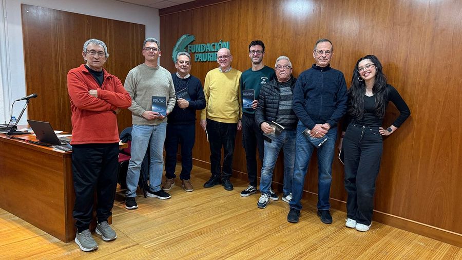 Fotografía de la actividad: Crónica de la presentación del libro "Entre polvo y escombros" de Victoriano Canales (14)