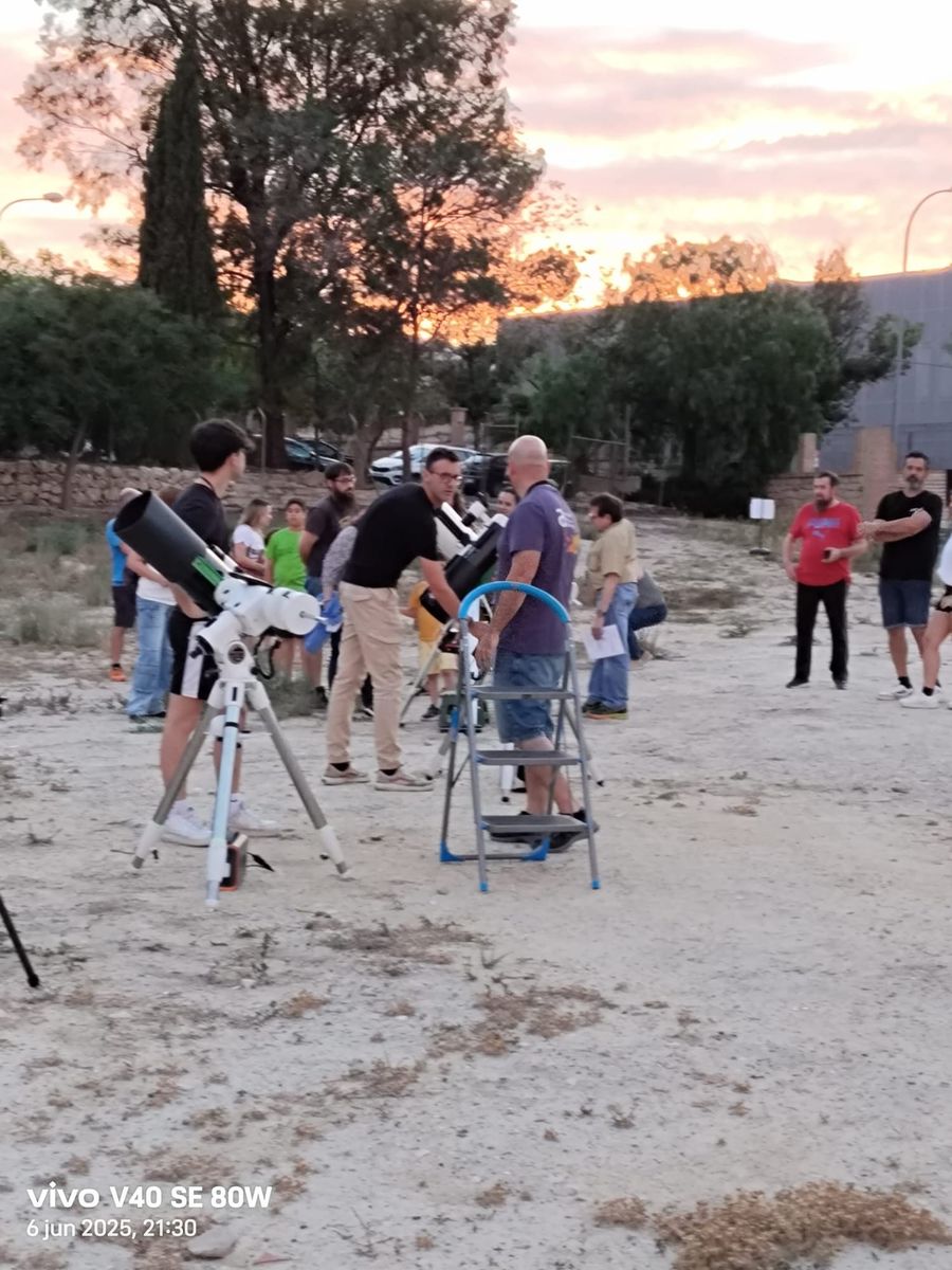 Fotografía de la actividad: ¡Una noche mágica observando la luna! (20)