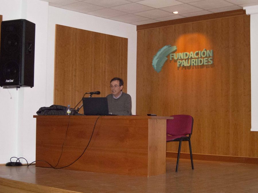 Fotografía de la actividad: Charla Jorge Juan y la Astronomía en España (5)
