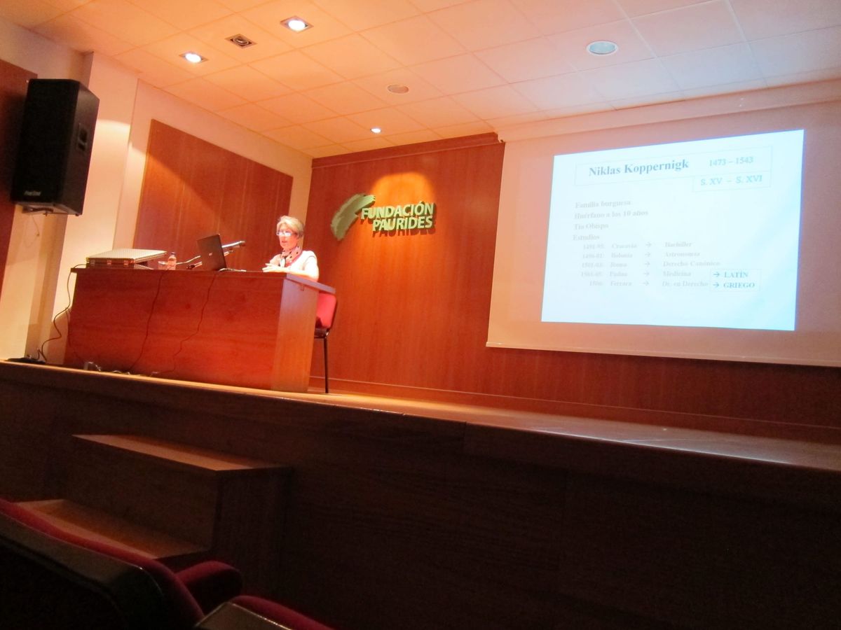 Fotografía de la actividad: Charla. Copérnico y Alejandría