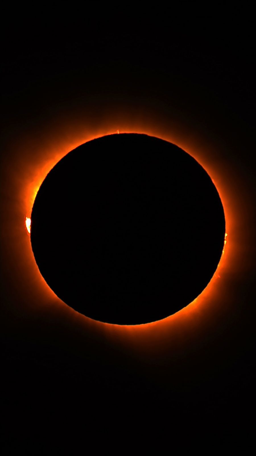 Eclipse total de Sol del 12 de agosto de 2026, foto de un colaborador de AstroELDA (2 de 17)