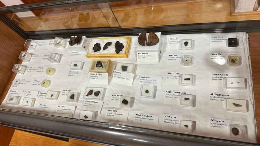 Fotografía de la actividad: Jornada sobre Meteoritos en la Fundación Paurides. (4)