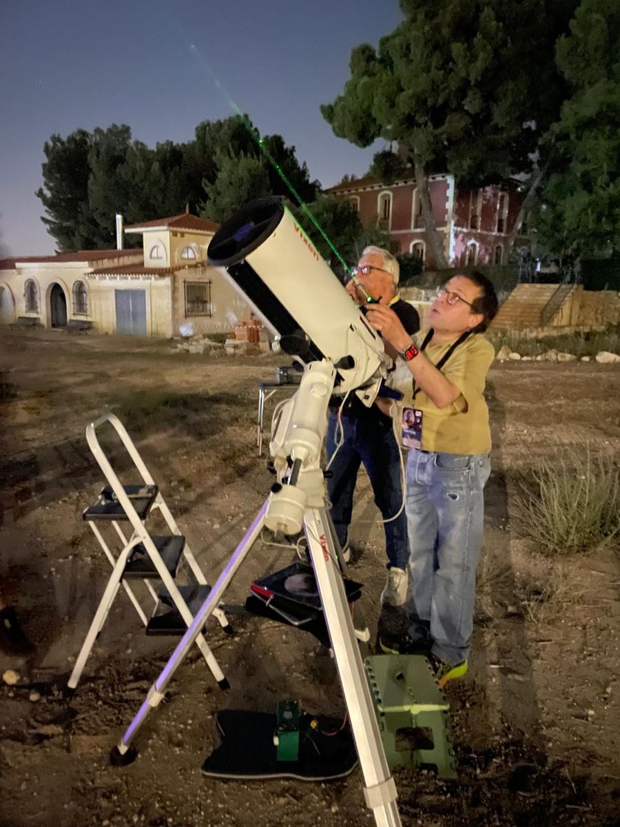 Fotografía de la actividad: ¡Una noche mágica observando la luna! (9)