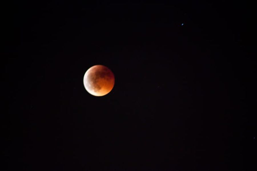 Fotografía de la actividad: Observación del Eclipse total de Luna del 15 de Junio de 2011 (10)