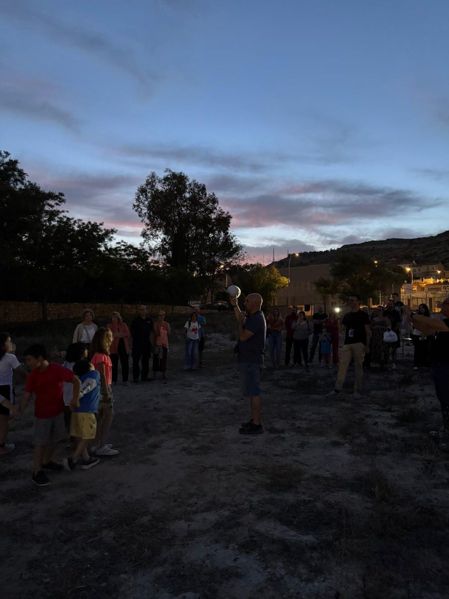 Fotografía de la actividad: ¡Una noche mágica observando la luna! (31)
