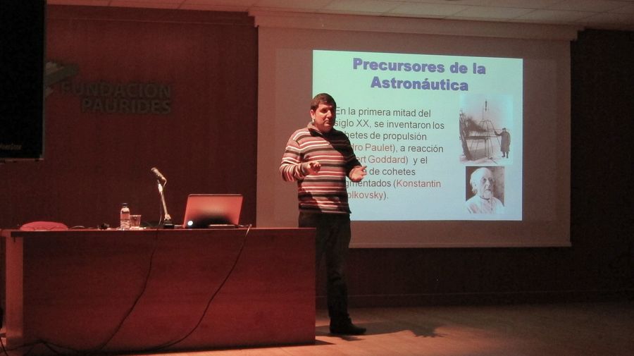 Fotografía de la actividad: Charla. La exploración espacial (5)