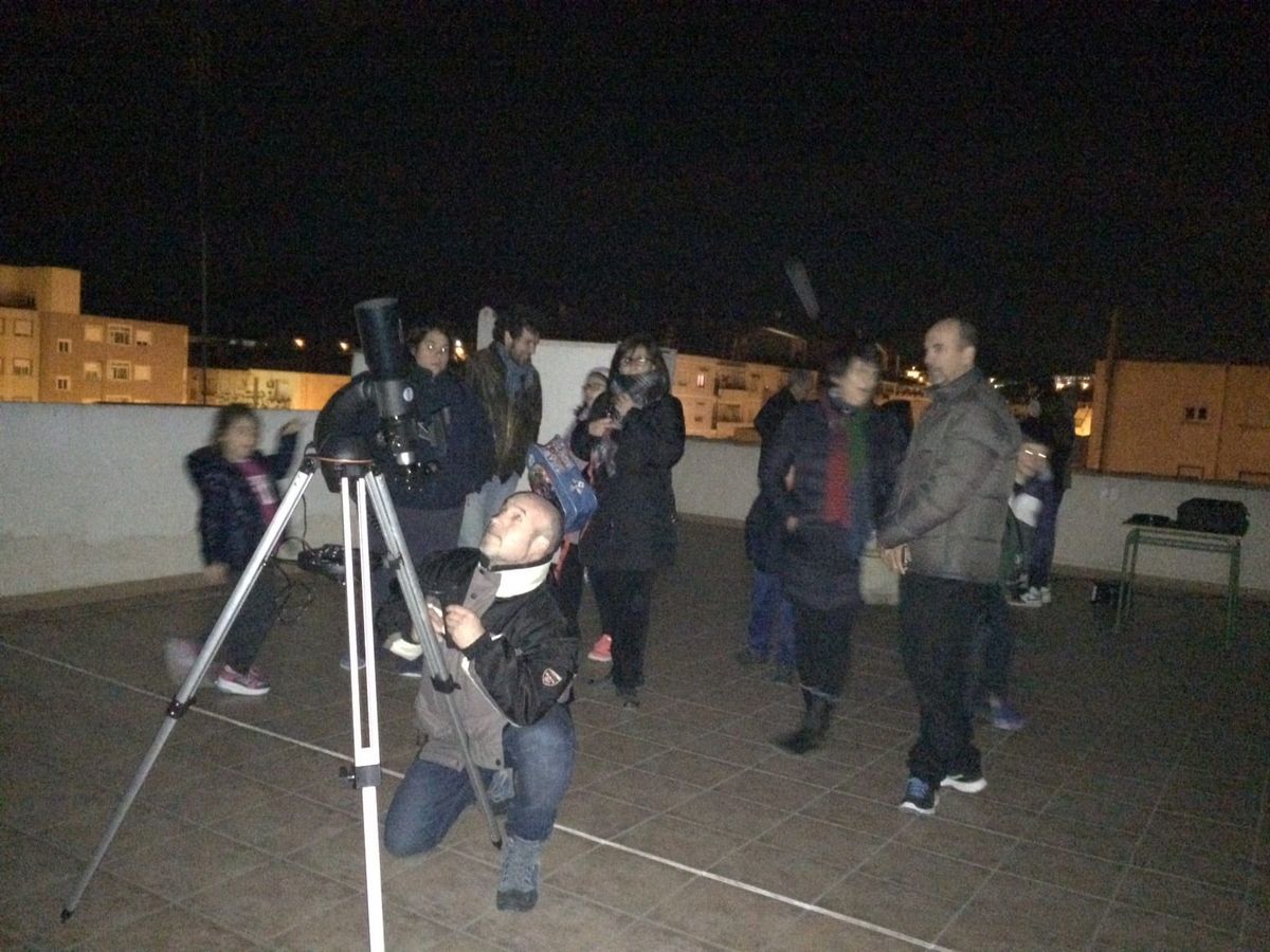Fotografía de la actividad: Primera Noche de Estrellas del año 2016 desde la terraza de la Fundación Paurides