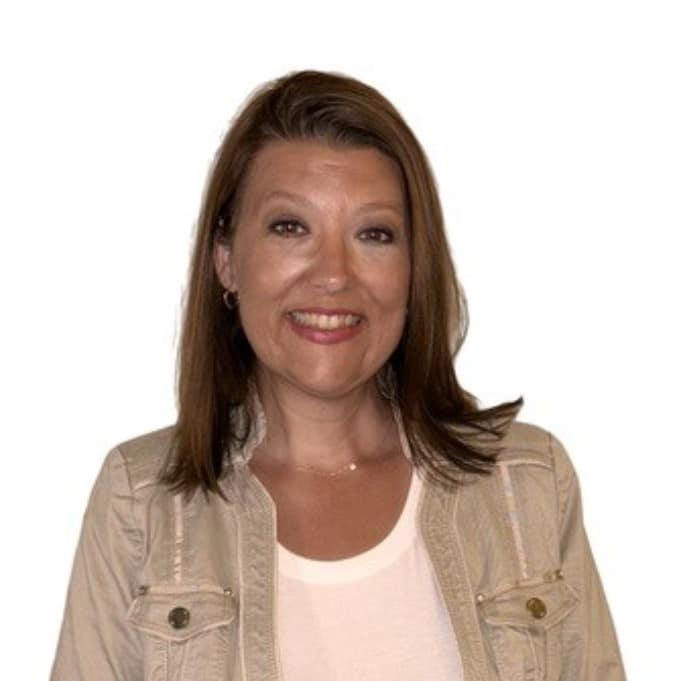 Headshot of Melissa against a white background.