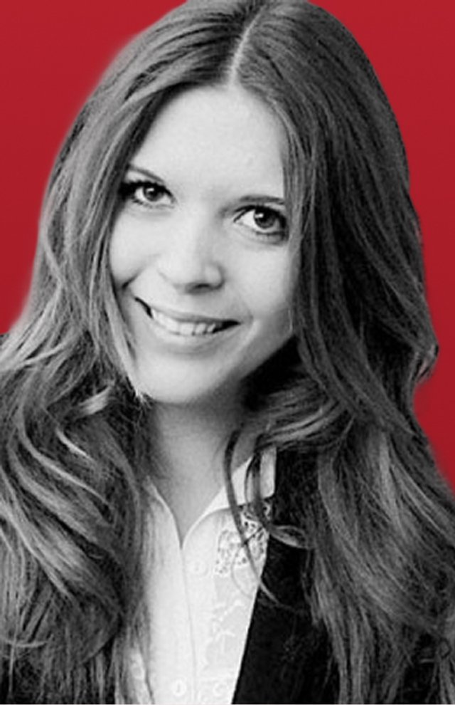 Headshot of Leonie Schwede.