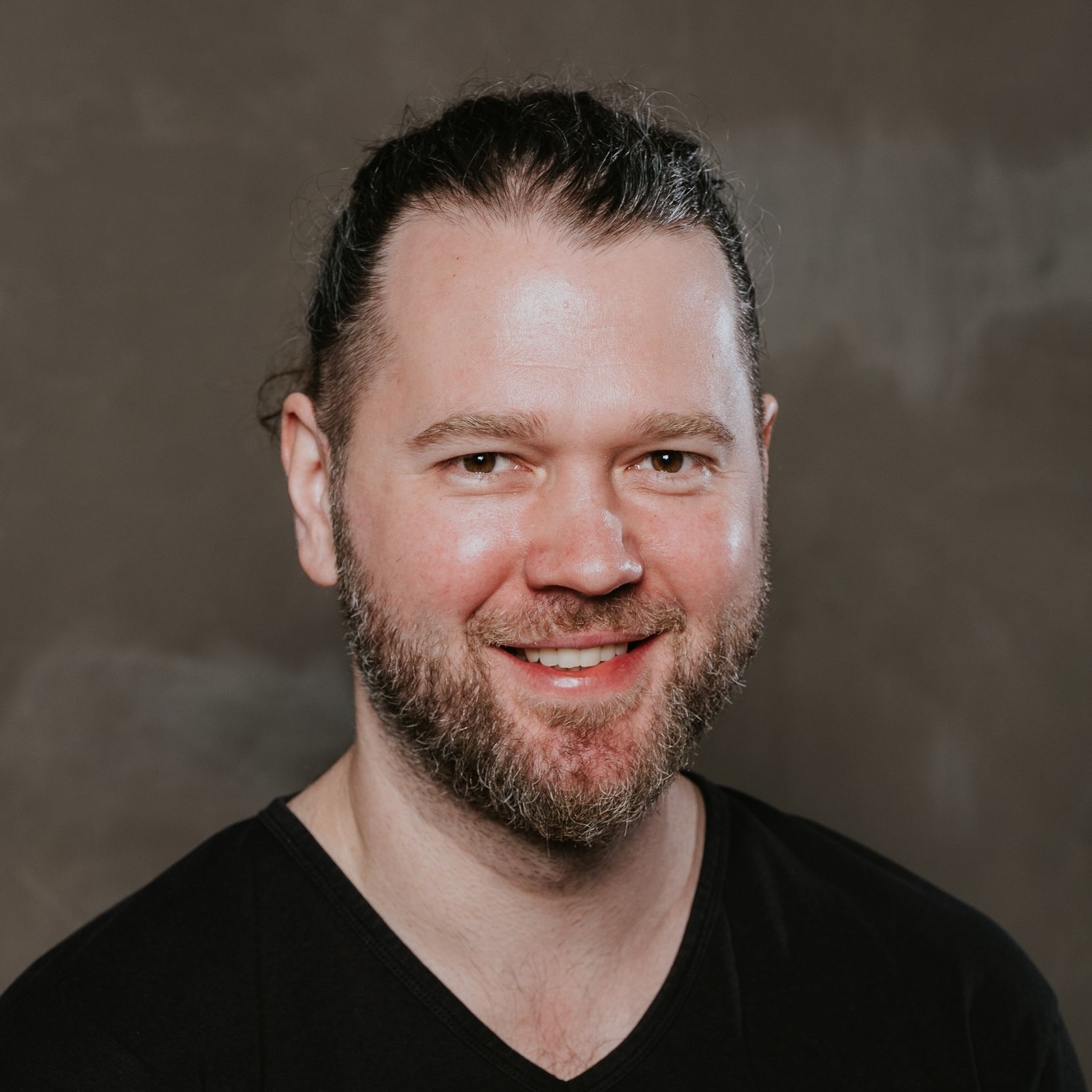 John Peebles headshot.