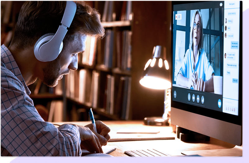 learner using zoom to view course