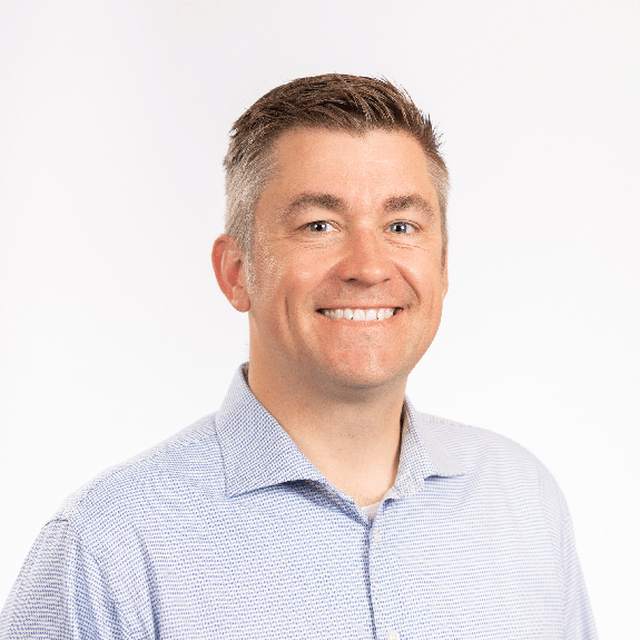 Kenneth Thomsen headshot.