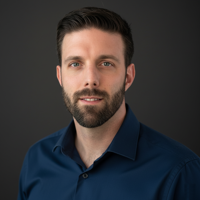 Rémon Helmond headshot.