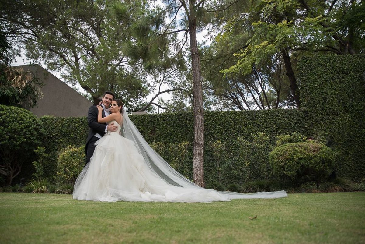 ROBERTA & ESTEBAN