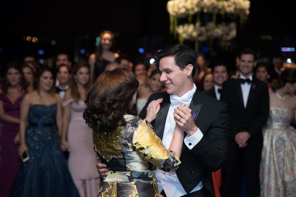 ROBERTA & ESTEBAN