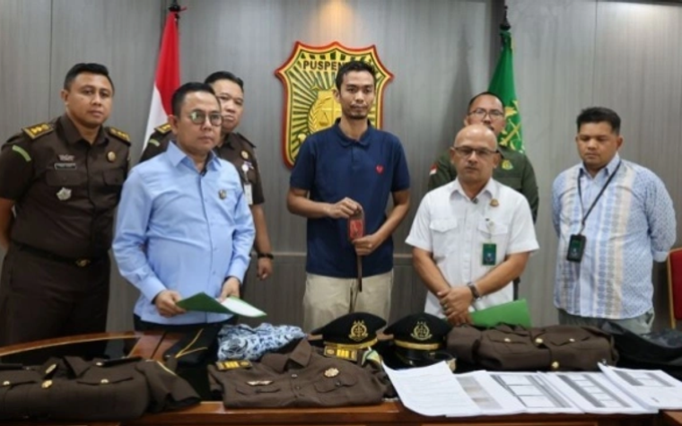 Lakukan Penipuan Jaksa Gadungan Raup Keuntungan Rp4,6 Miliar, Ortu, Istri hingga Dosen Jadi Korbannya