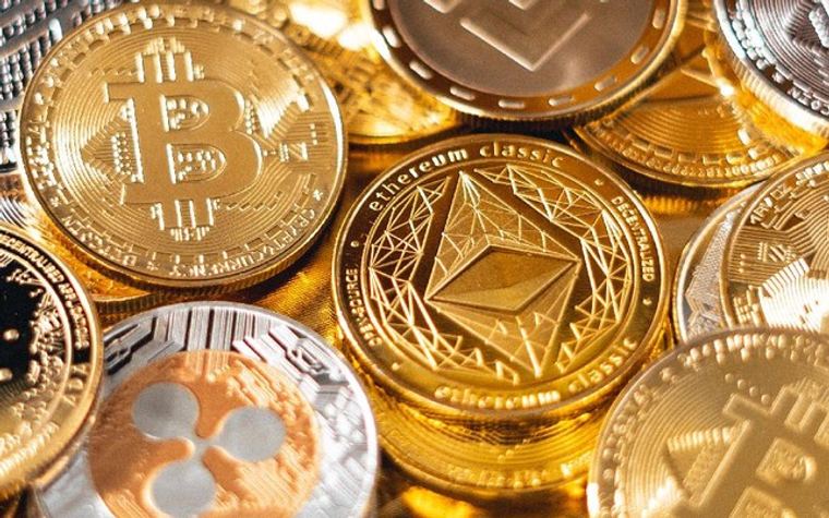 Ini Alasan Bitcoin Ambruk Ke US$ 53.000 & Ethereum Anjlok 20%
