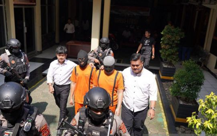 Ditangkap! 2 Pria Yang Mengincar Wanita Muda untuk Dipekerjakan di Kamboja