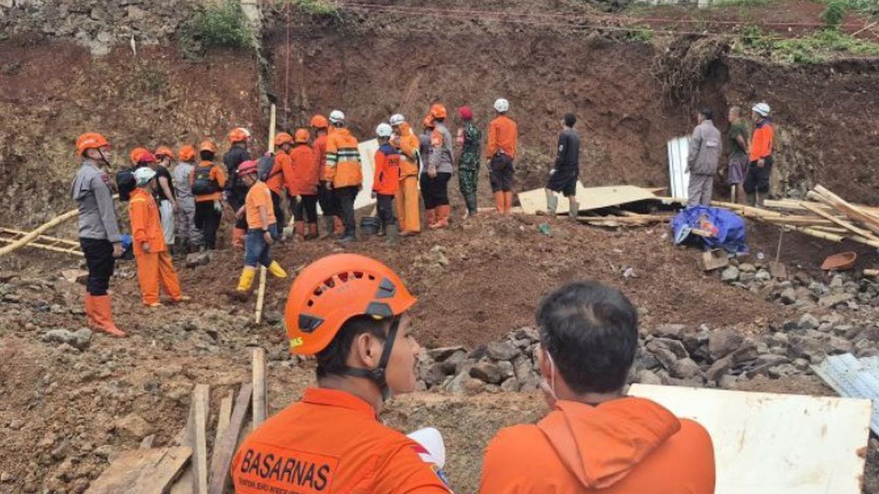 Longsor di Jatinangor Sumedang, 3 Pekerja Tewas Tertimbun, Lainnya Masih Hilang