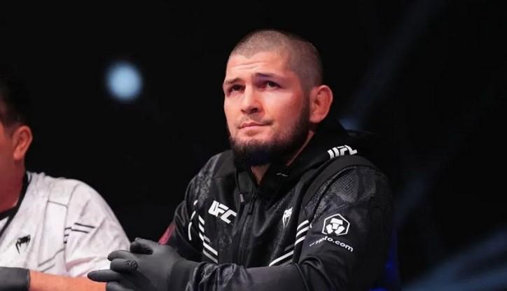 Khabib Nurmagomedov jelaskan insiden dirinya dikeluarkan dari pesawat
