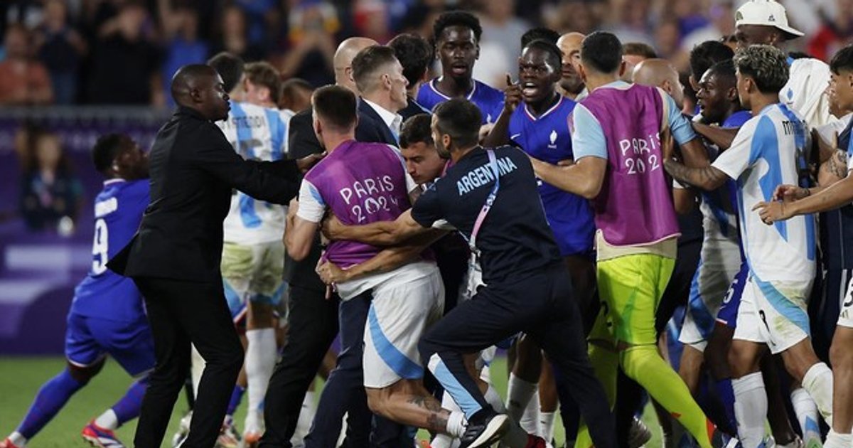 Ilustrasi artikel: Pemain Prancis dan Argentina Ribut usai Laga Perempat Final Olimpiade