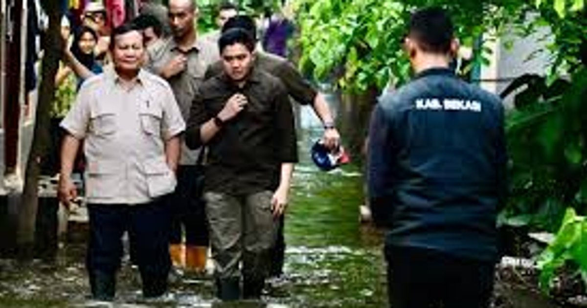 Ilustrasi artikel: Presiden Prabowo Subianto mengunjungi masyarakat terdampak banjir di Bekasi