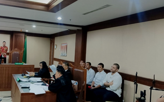 Saksi mengungkap Ammar Zoni dan sejumlah pihak diduga menggunakan aplikasi Zangi untuk mengedarkan sabu dari dalam Rutan Salemba, terungkap dalam persidangan