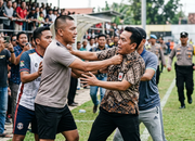 Viral Polisi dan ASN Adu Jotos di Laga Sepak Bola