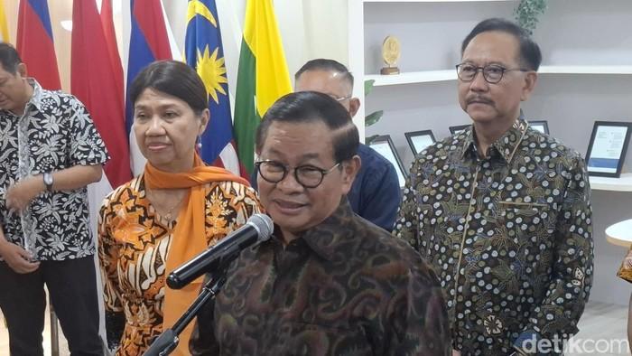 Pramono Anung Pastikan Pembangunan PLTSa Dipercepat Atasi Darurat Sampah Jakarta