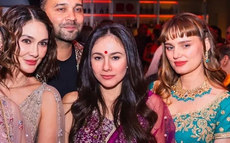 Aura Bollywood di Jakarta! 10 Artis Indonesia Tampil Menawan di Pesta Diwali 2025