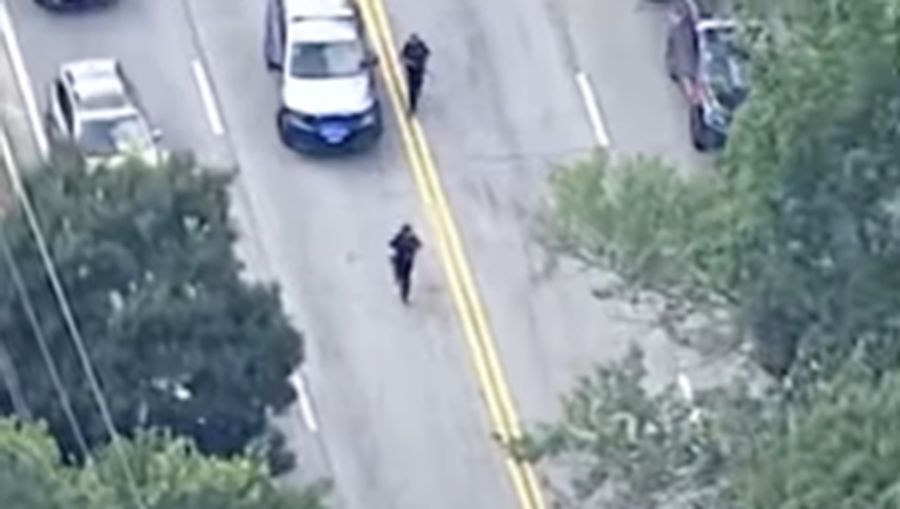 Teror Penembakan Brutal Terjadi di Kampus, Petugas Polisi Tewas