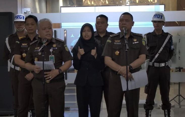 Kejagung RI Tetapkan 7 Tersangka di Kasus Dugaan Korupsi Tata Kelola Minyak Pertamina