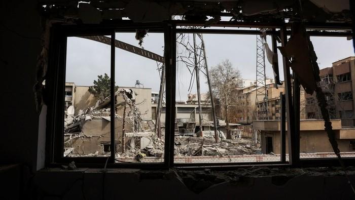 Serangan AS-Israel Hancurkan Puluhan Ribu Rumah dan Ratusan Sekolah di Iran