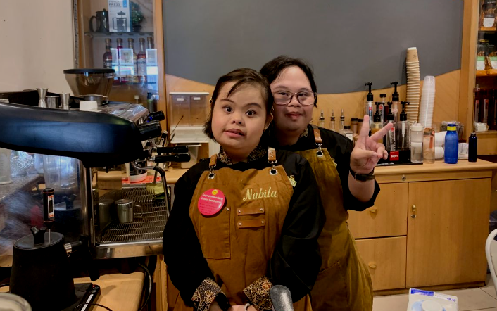 Kafe inklusif di Yogyakarta menggalang beasiswa bagi barista berkebutuhan khusus untuk mendukung pendidikan, pelatihan, dan kemandirian
