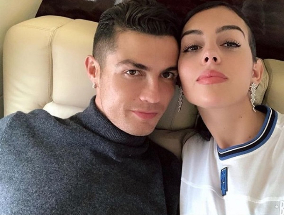 Selamat, Cristiano Ronaldo Akhirnya Lamar Georgina Rodriguez dengan Cincin Berlian Raksasa