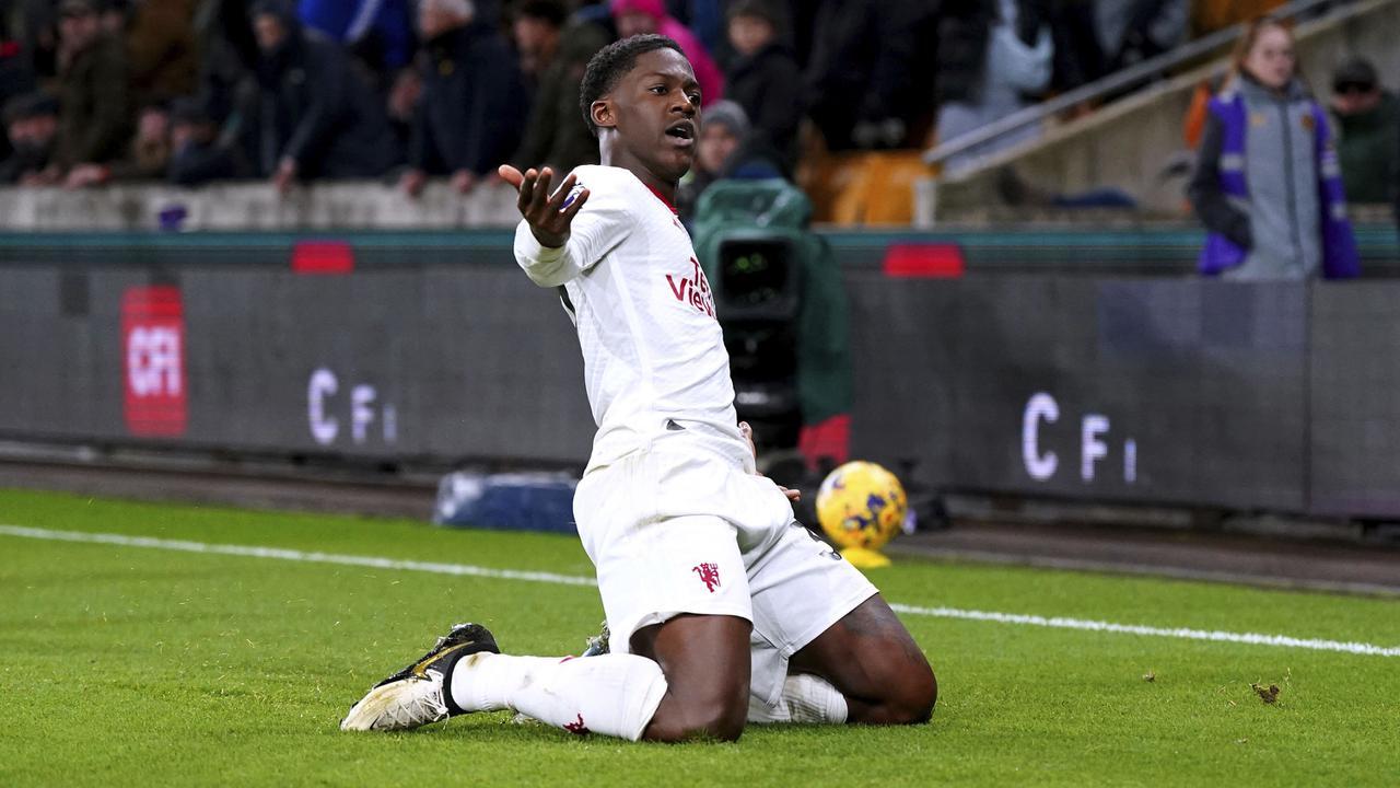 Kobbie Mainoo Tutup Pintu Transfer ke Napoli: Carrick Jadikan Dia Kunci Kemenangan United