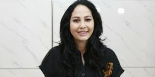 Meriam Bellina Spill Tipis-Tipis Sisi Gelap Dunia Artis Lewat Clue Ikan Asin dan Hermes
